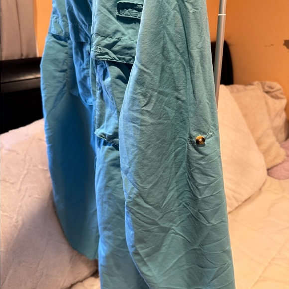 L.L. Bean Men's Blue shirt - Picture 6 of 7